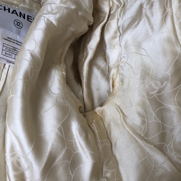 CHANEL runway cream tweed JACKET - Picture 13 of 15